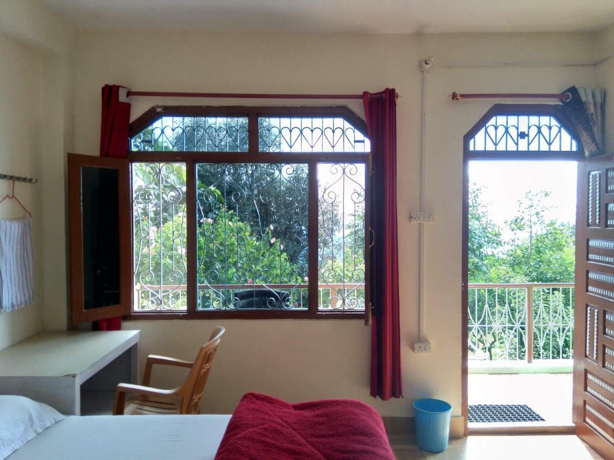 Maa Ananda Mayee Guest House Бинсар Екстериор снимка